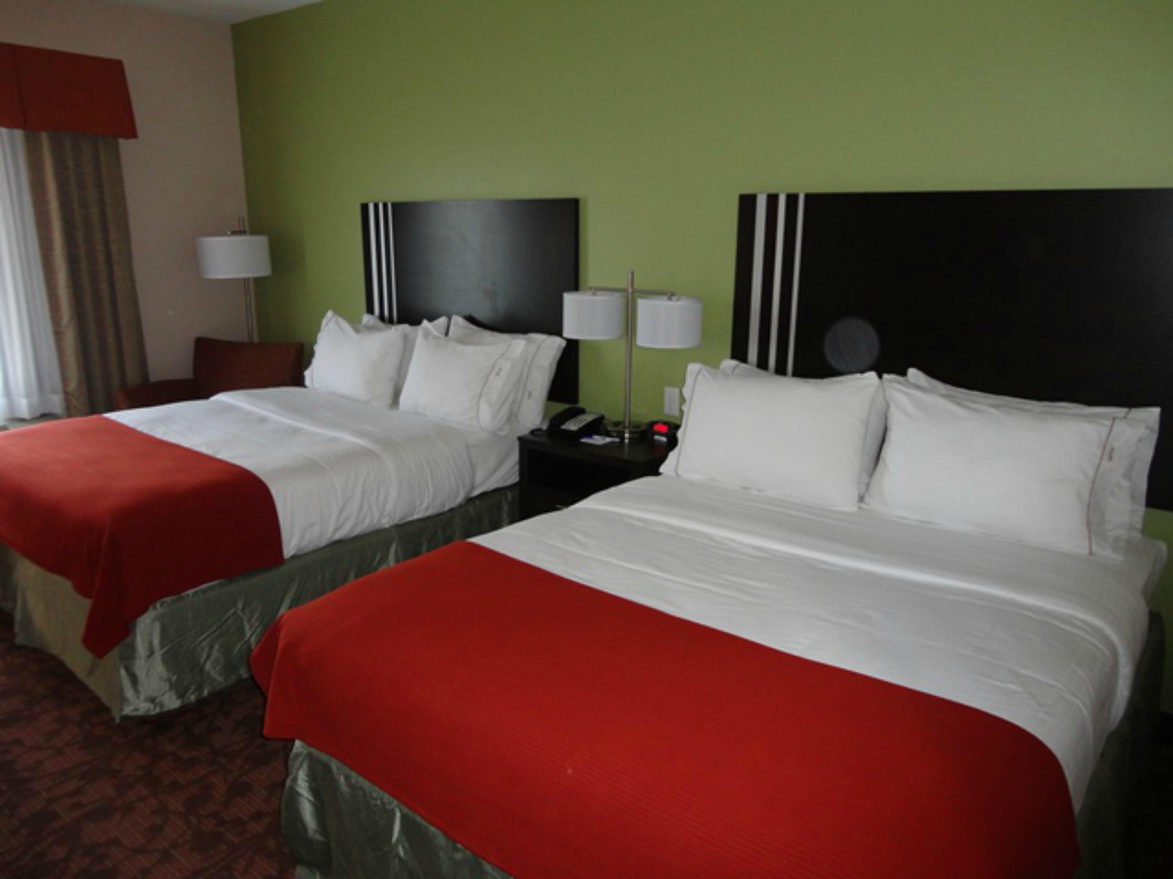 Holiday Inn Express Kenedy By Ihg Exterior photo